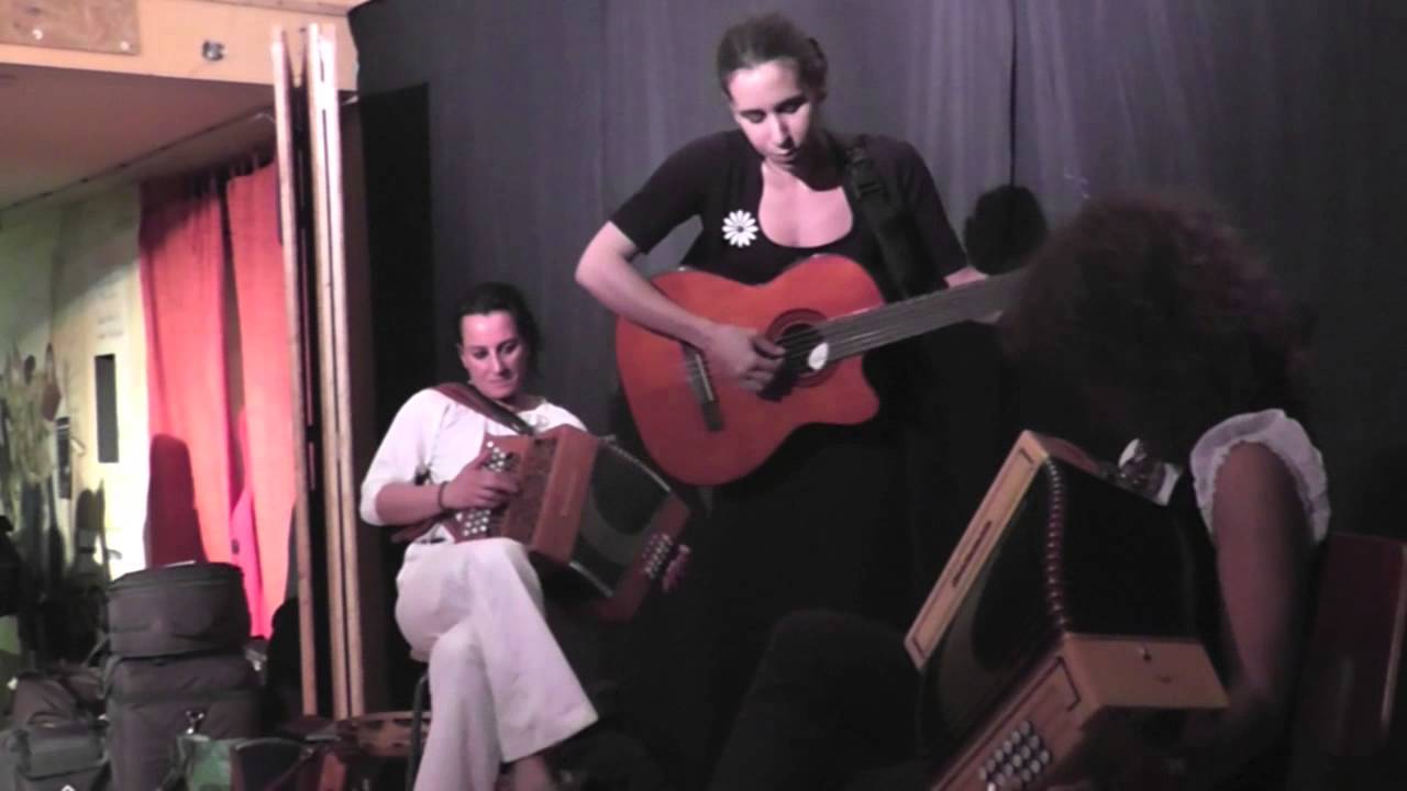 Lavinia Mancusi in trio in concerto alla Rosa del Deserto a Latina