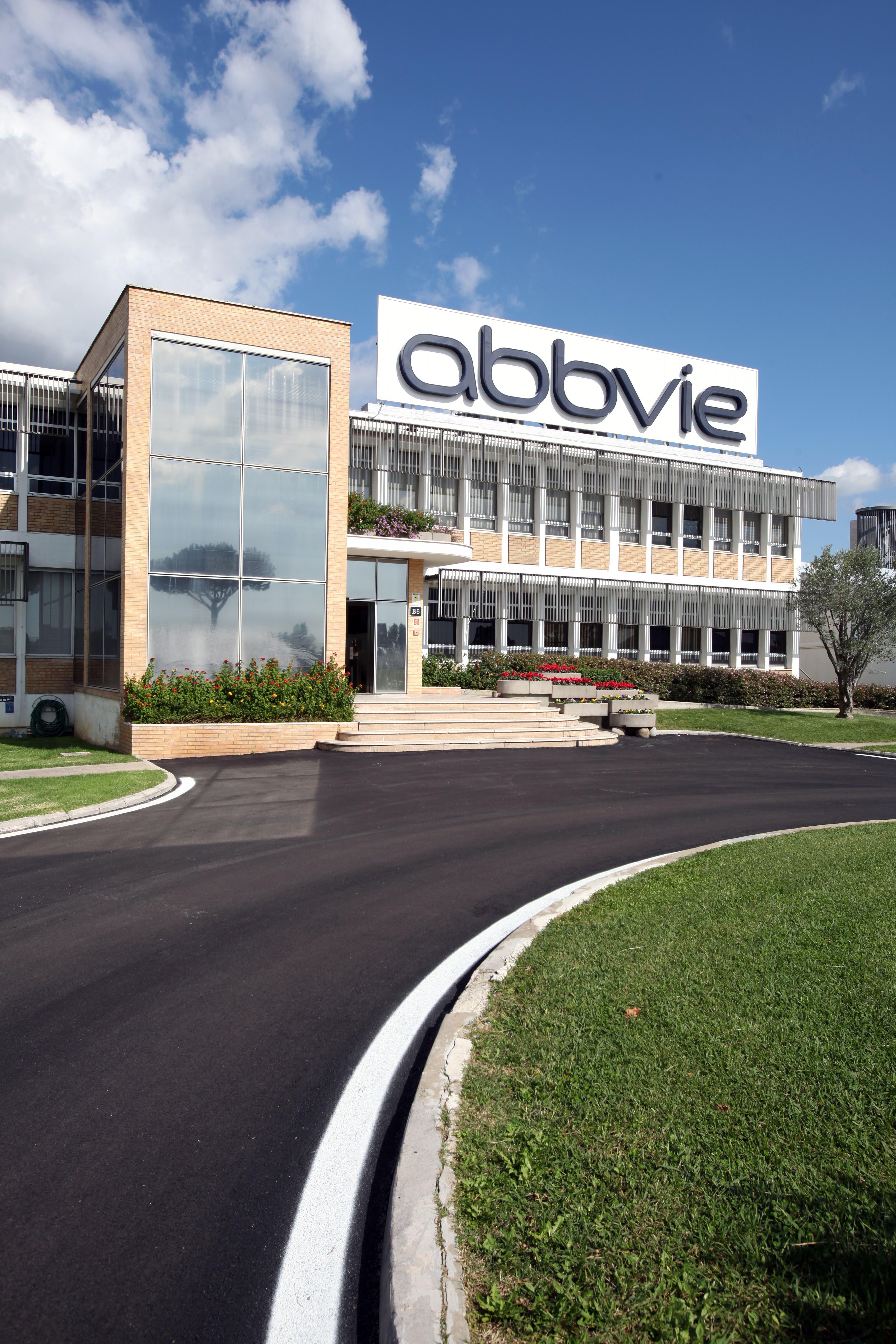 Aprilia: AbbVie sigla il Patto di Responsabilità Sociale d’Impresa