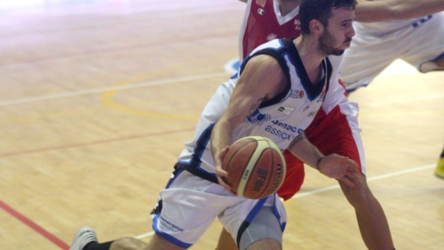 Basket: sarà Latina-Rieti la finale play off