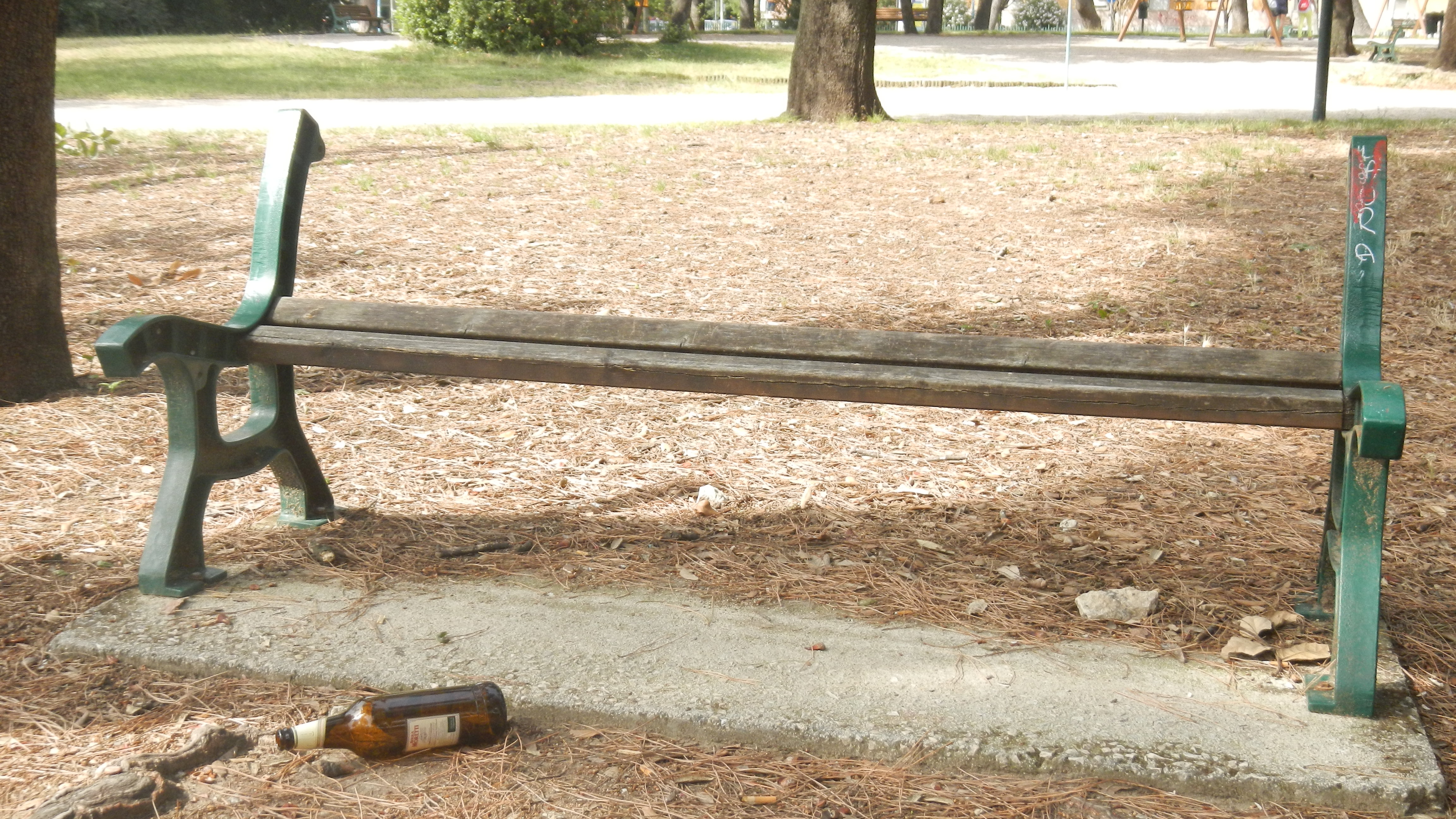 Latina: Giardini Pubblici oasi verde al degrado