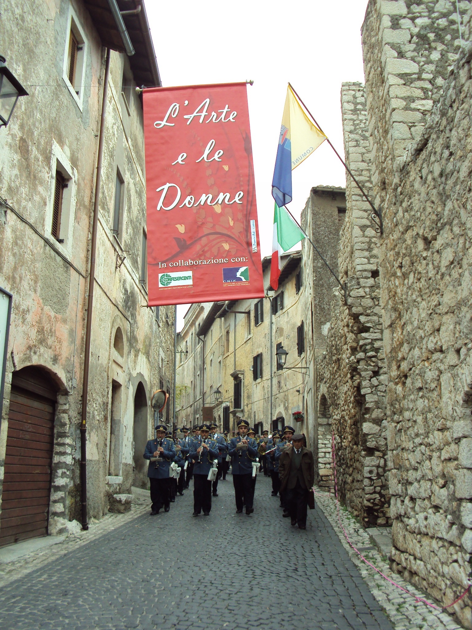 Sermoneta è “Comune alla pari”