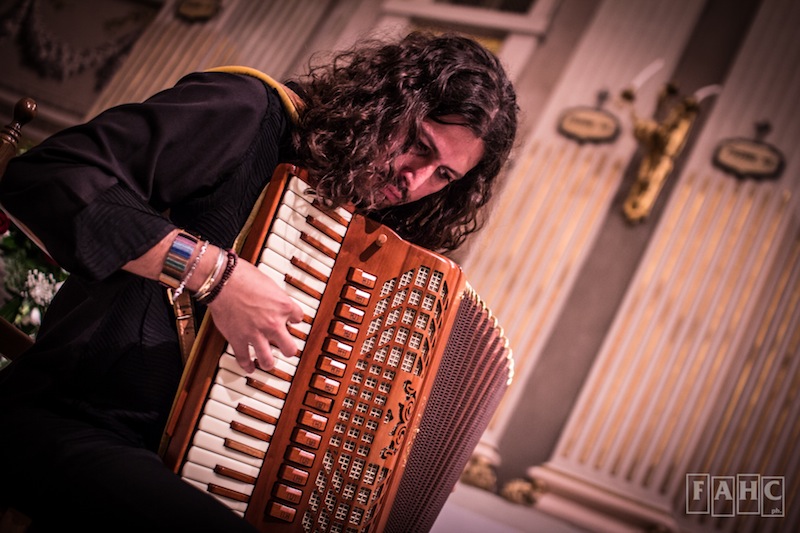 Marco Lo Russo aka Rouge in “recital” al Sollima di Marsala e poi a Cuba