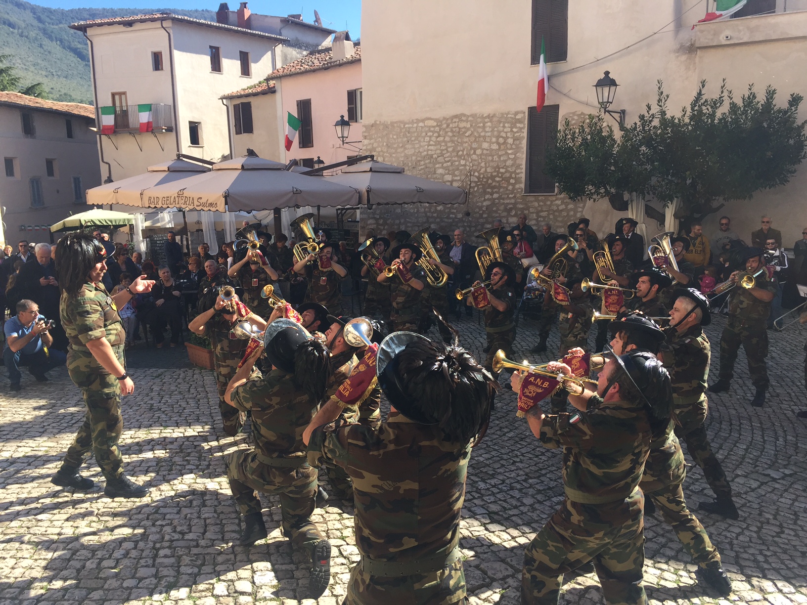 Sermoneta invasa dai Bersaglieri