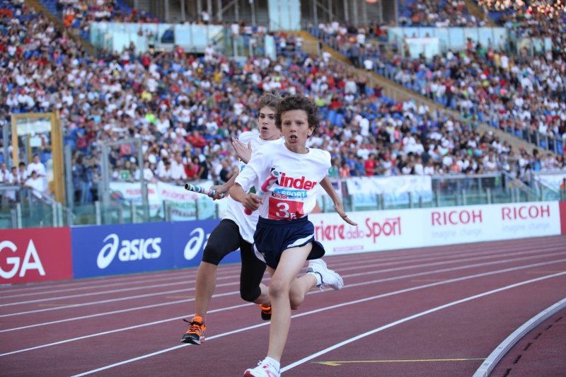 Dodici studenti cisternesi all’Olimpico corrono il Golden Gala dedicato a “Pietro Mennea”