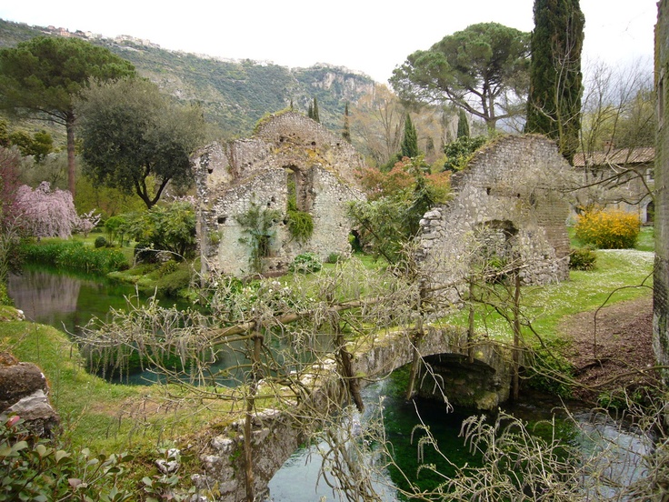 Giardino di Ninfa: Domenica, apertura straordinaria