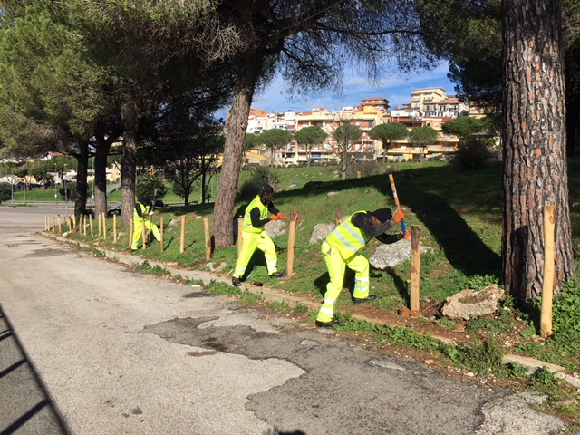 Il Quadrifoglio e Diakate realizzano la nuova recinzione al Parco Anfiteatro di Sezze