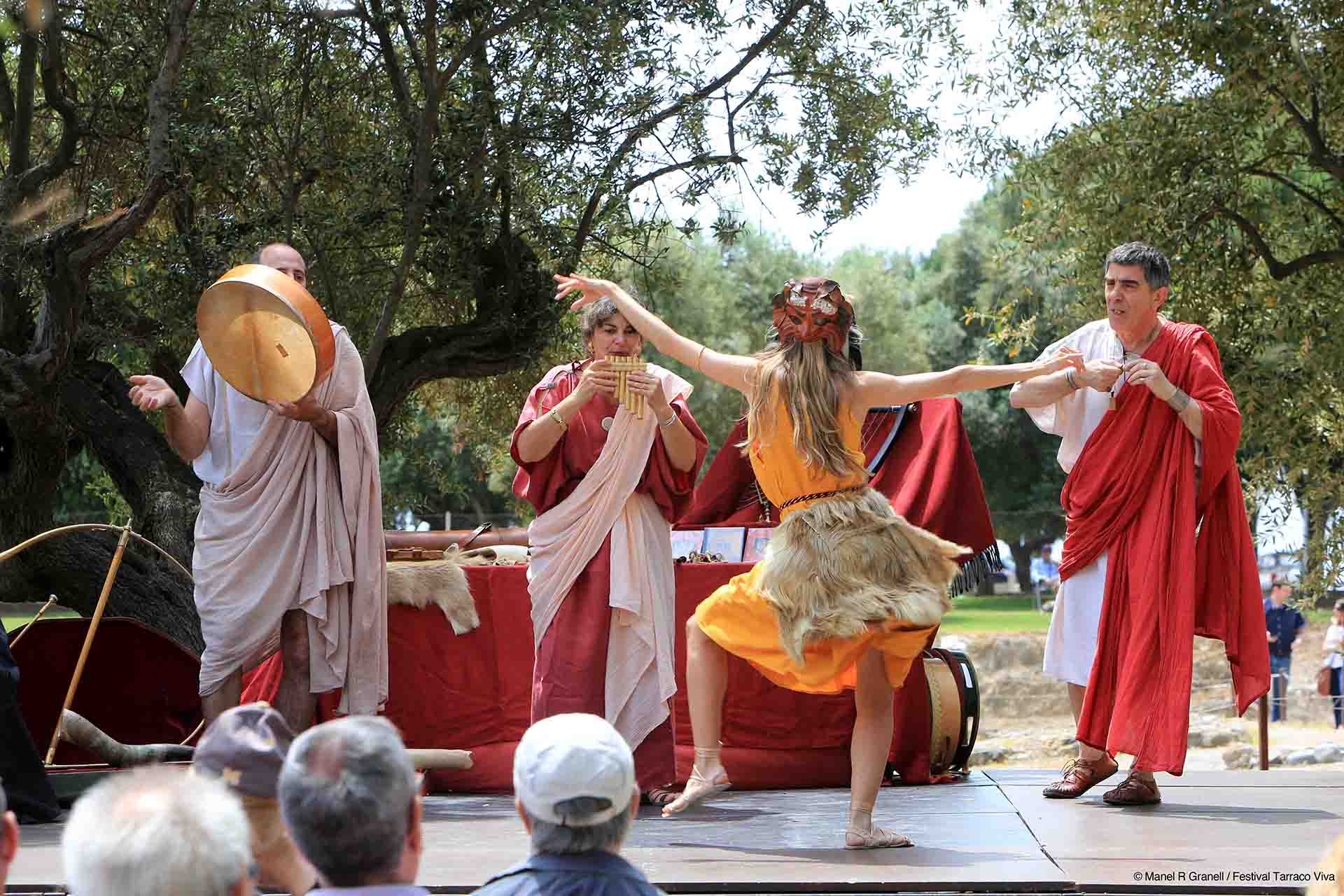 “Ecosuoni 2022“: le danze dell’antica Roma a Terracina  