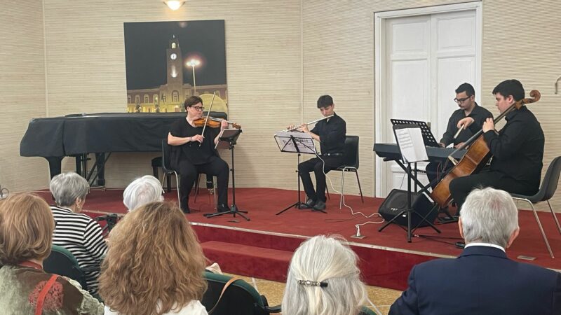 Terzo appuntamento: Concerto & Aperitivo al Bar del Circolo